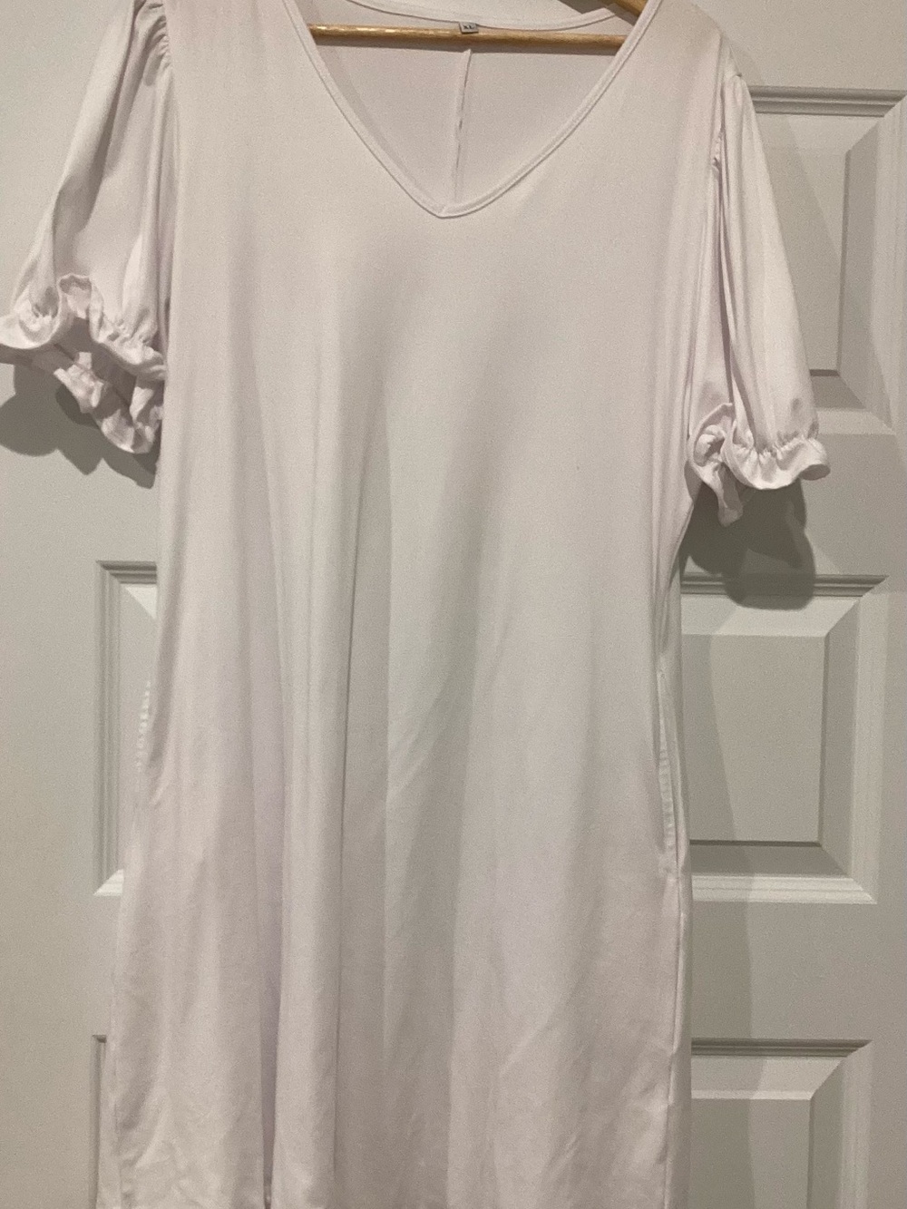 White V-Neck Puff Sleeve Dress - Lightweight Summer Shift - Picture 2 of 4